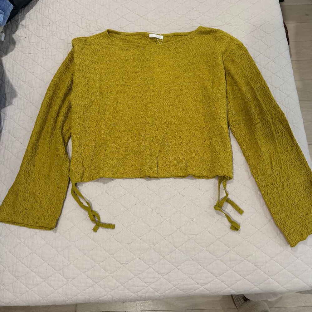 Zara light sweater top